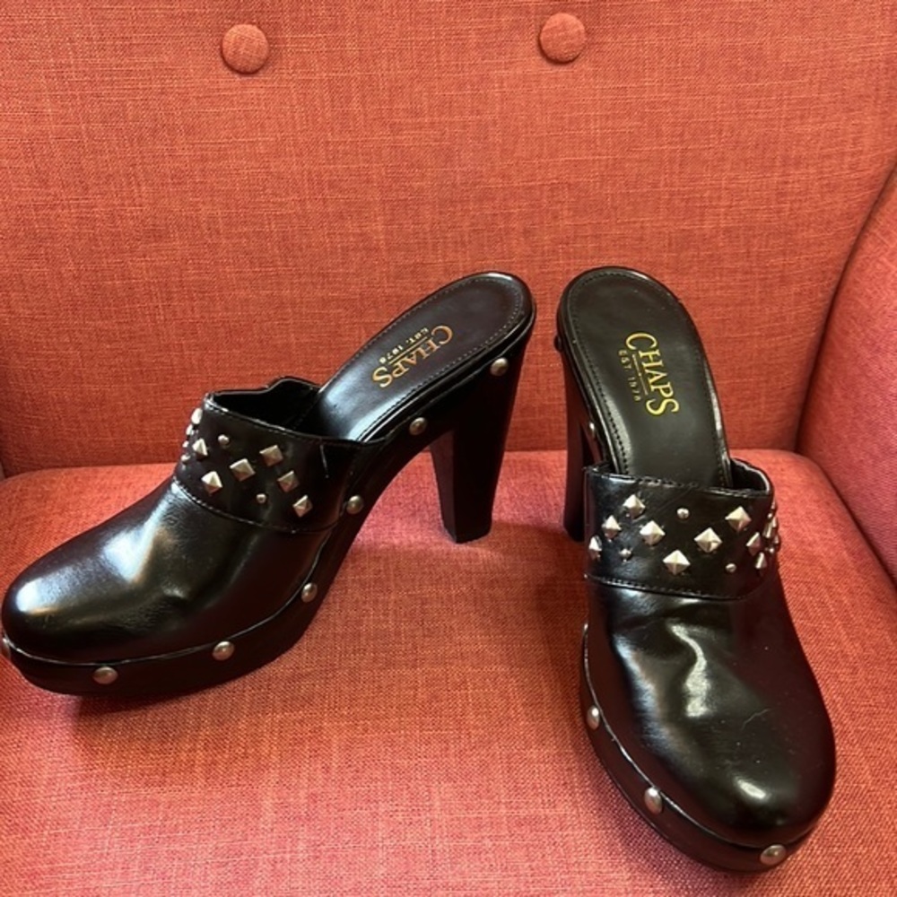 CHAPS‎ CLOGS SIZE 10B